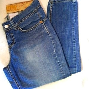 DEREON JEANS